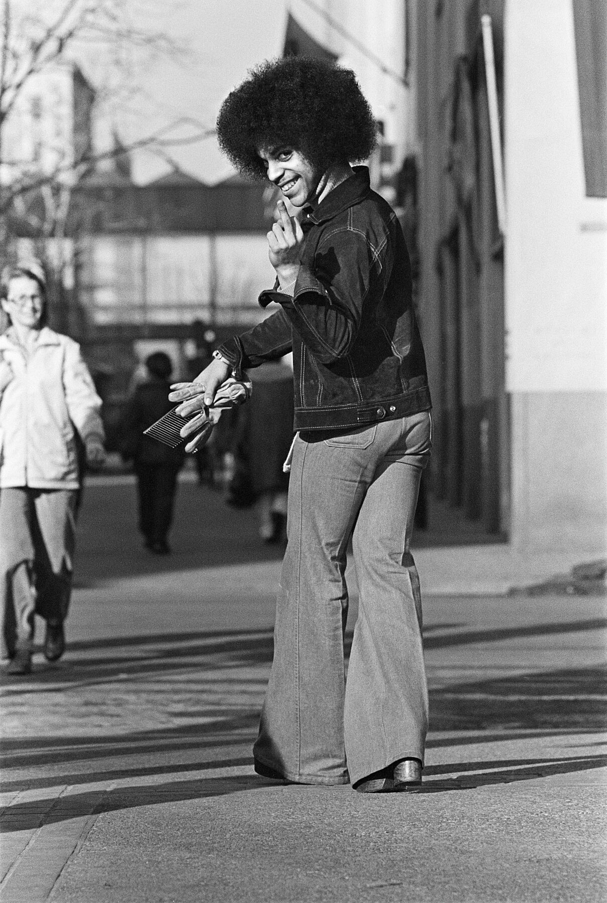 Downtown, Finger, 1977